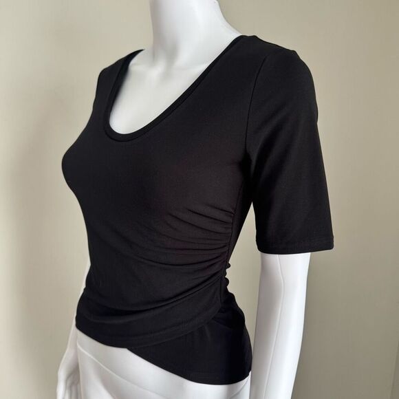 Leith Short Sleeve Scoop Neck Side Ruched Top Black - Picture 1 of 5